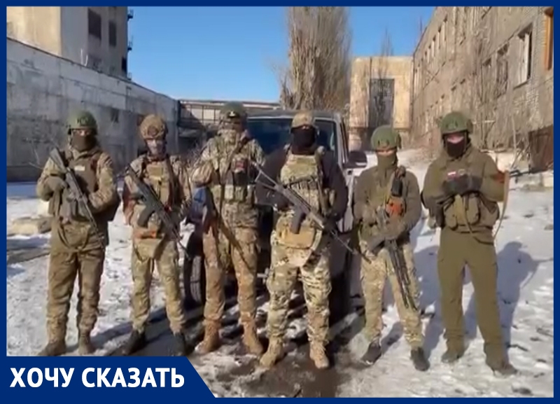 «Вляпались. Мы бомжи»: боец СВО вместе с обманутыми семьями пожаловался на нерадивого застройщика