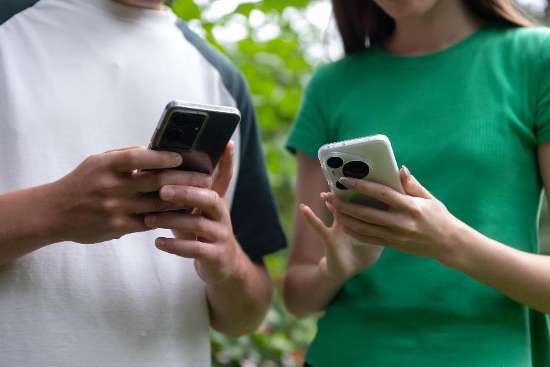 МегаФон и Самокат доставят сим-карты от 15 минут