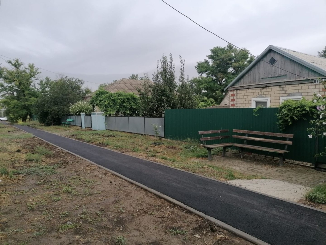 Пешеходную дорожку обновили в Спорном Пешеходную дорожку обновили в Спорном