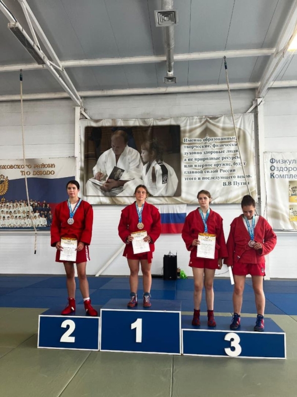 Ставропольские самбисты взяли три &laquo;золота&raquo; и &laquo;бронзу&raquo; на краевом первенстве в Михайловске