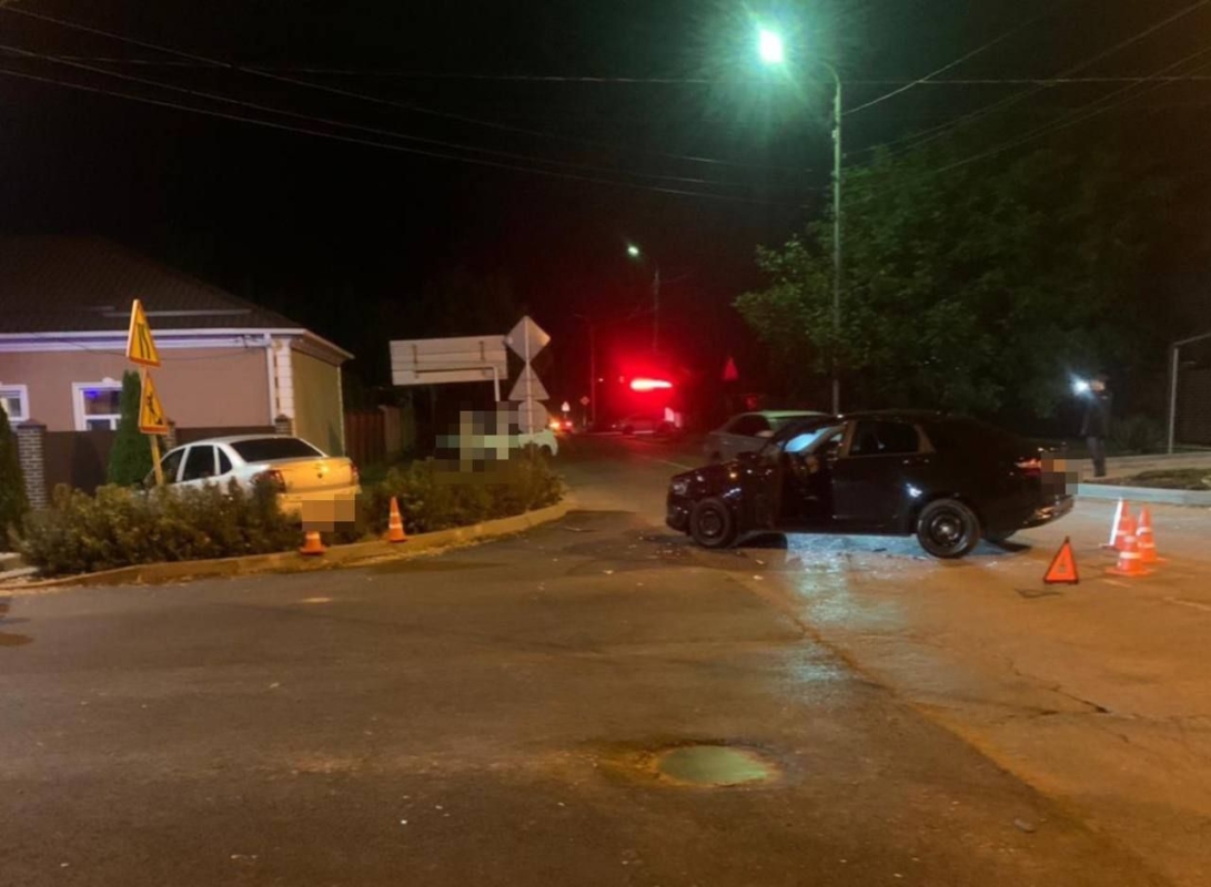 80-летняя водитель &laquo;Весты&raquo; получила травмы в ДТП в Минеральных Водах