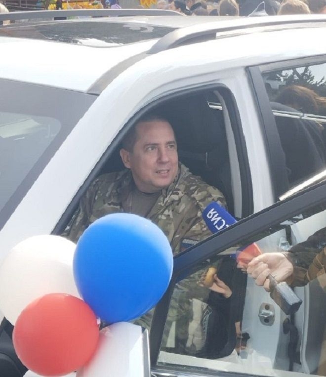 В Предгорном округе ветерану СВО выдали адаптированный автомобиль