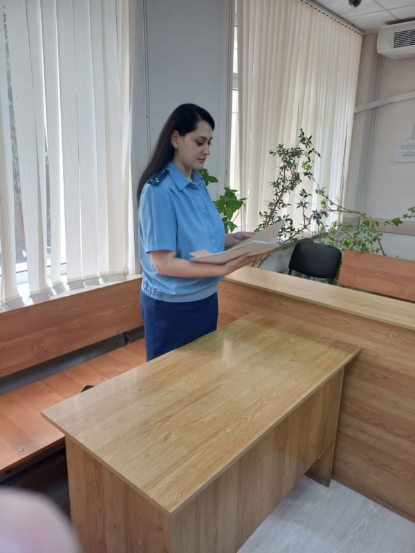 Экс-директор ставропольского колледжа отправился в колонию за взятки от студентов