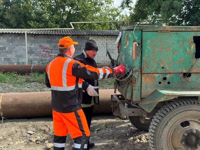 Ставрополькрайводоканал капитально ремонтирует канализационный коллектор в Михайловске