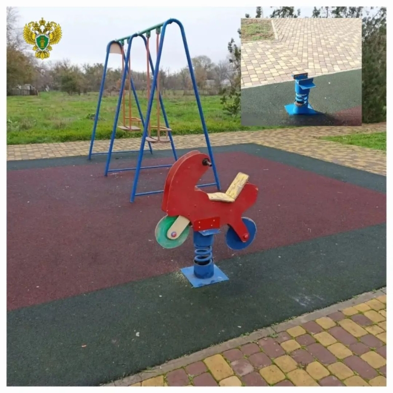 Детскую площадку обезопасили в Ипатовском округе Детскую площадку обезопасили в Ипатовском округе