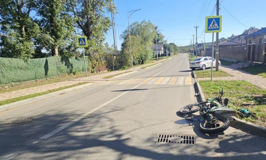 В Ставрополе ищут водителя, скрывшегося после столкновения с юным питбайкером В Ставрополе ищут водителя, скрывшегося после столкновения с юным питбайкером