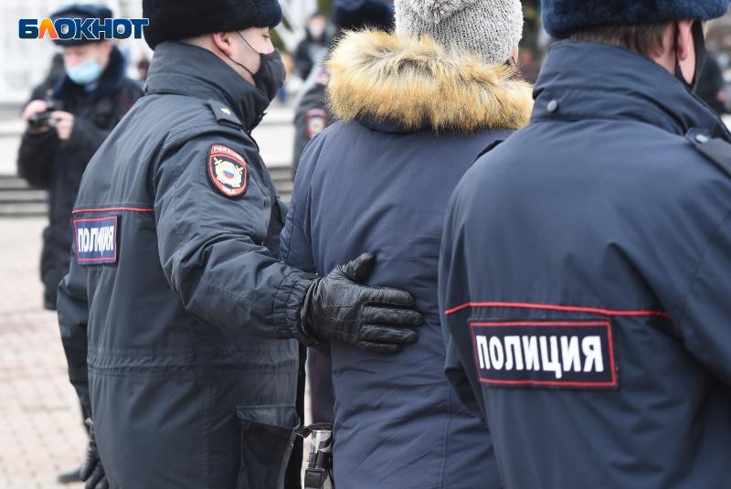 Удар полицейского обошелся ставропольчанину в 50 тысяч рублей