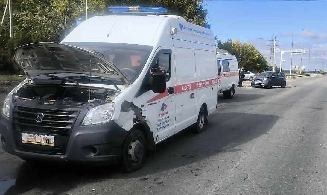 Скорая столкнулась с легковушкой в Ставрополе