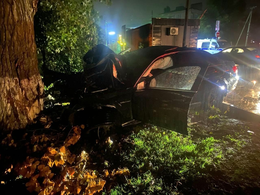 Водитель погиб в ночном ДТП на мокрой ставропольской трассе