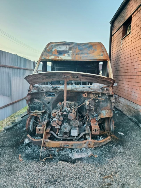 Ставрополец поджег машину односельчанина из-за давнего конфликта Ставрополец поджег машину односельчанина из-за давнего конфликта