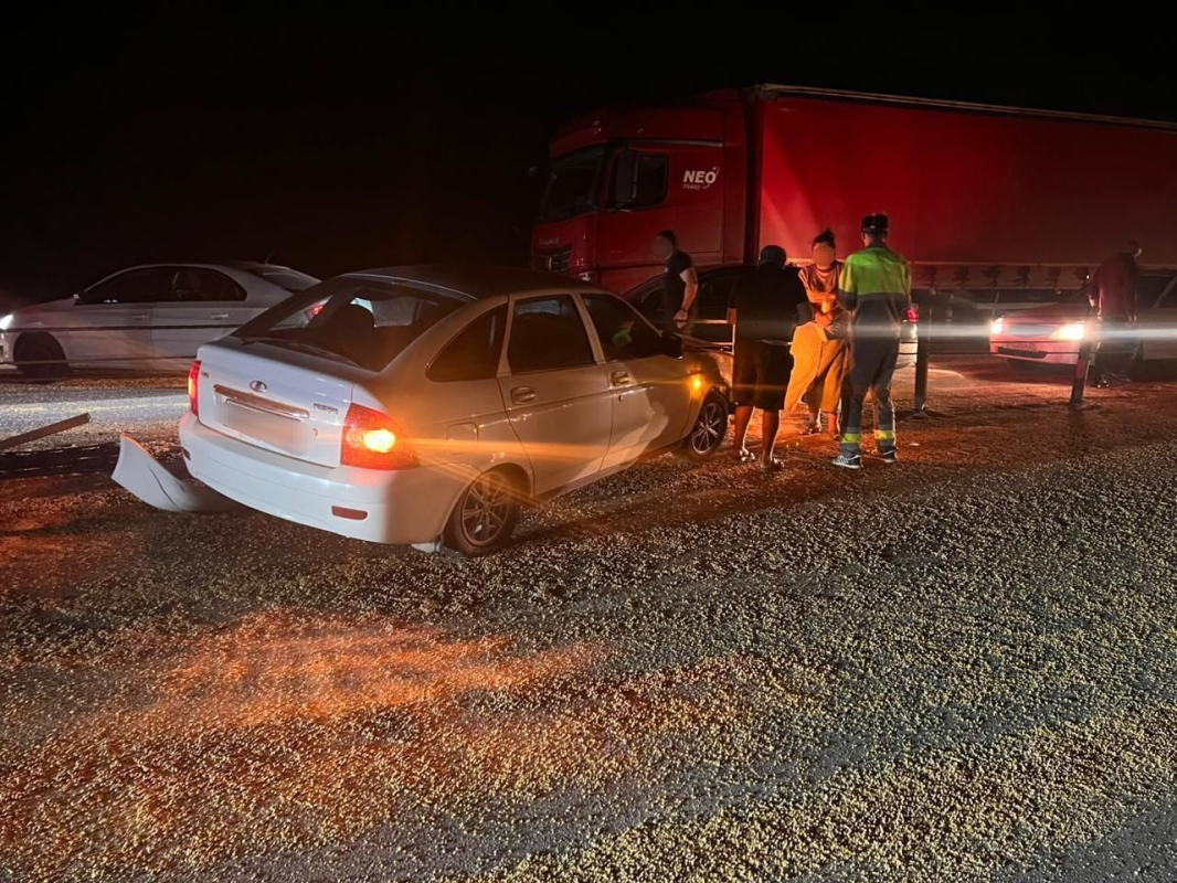 Пять человек пострадали в массовом ДТП из-за рассыпавшегося гороха на Ставрополье