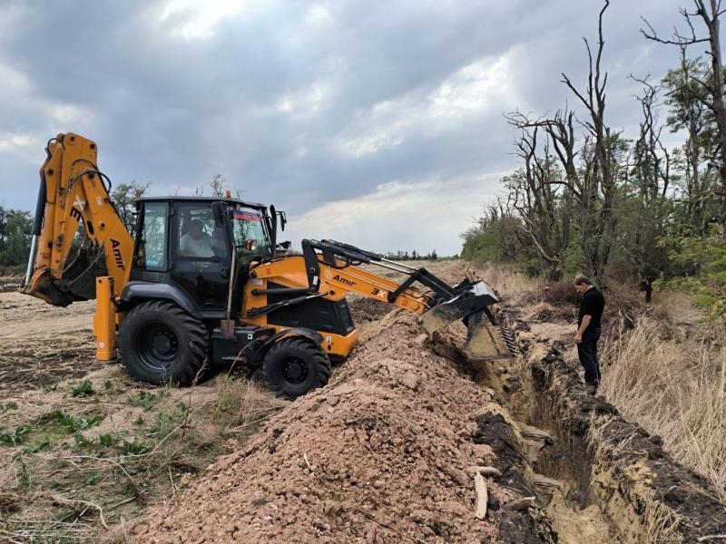 В Петровском округе проводится замена 3 километров подающего водовода  к поселку Рогатая Балка