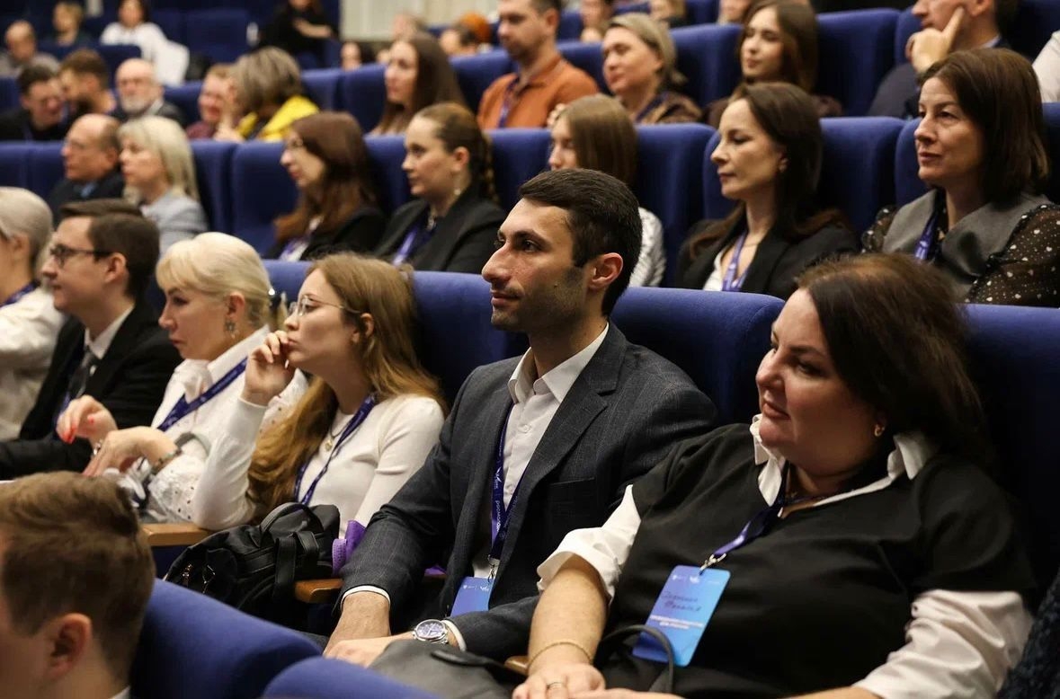 В Ставрополе форум "Проводники смыслов" собрал 350 специалистов по воспитательной работе В Ставрополе форум "Проводники смыслов" собрал 350 специалистов по воспитательной работе